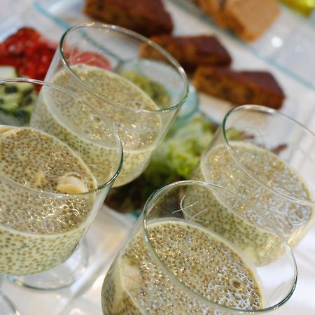Ecoverode Hotel Emblematico Vegetariano Vegano أرونا المظهر الخارجي الصورة